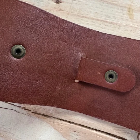 Vintage Boho Wide White Leather Belt - Picture 7 of 8